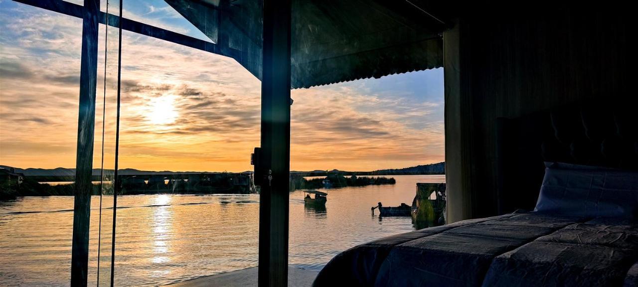 Titicaca Habitacion Panoramica Vista Al Amanecer Villa Puno Exterior photo