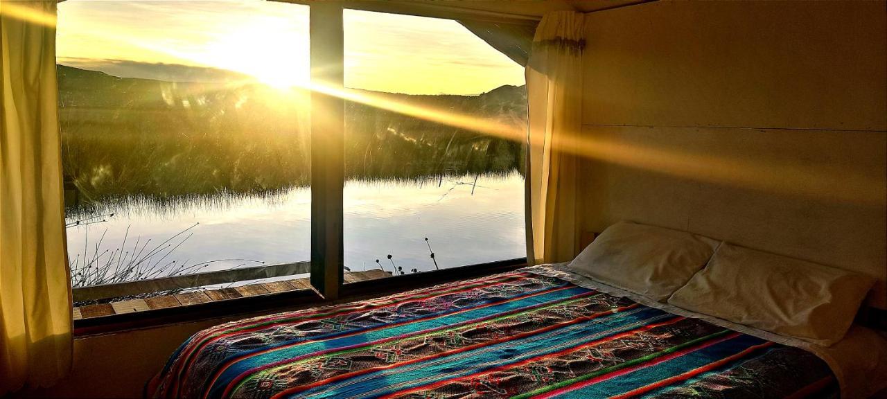 Titicaca Habitacion Panoramica Vista Al Amanecer Villa Puno Exterior photo